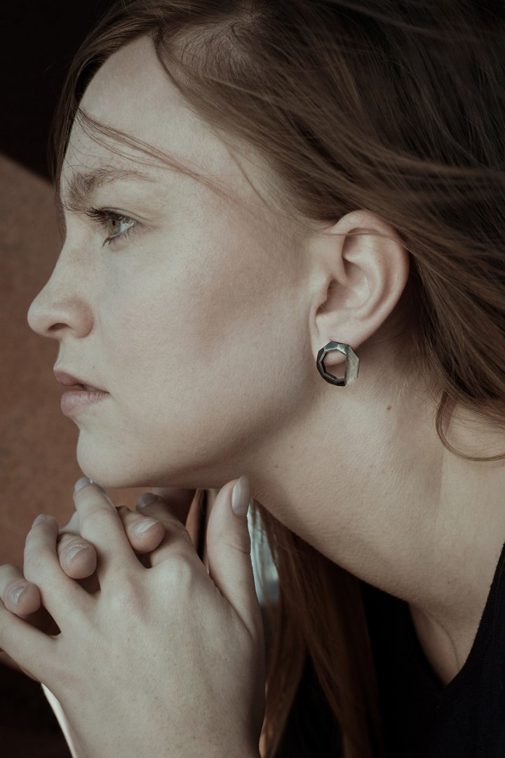 Label BLACK - silver earrings with black resin