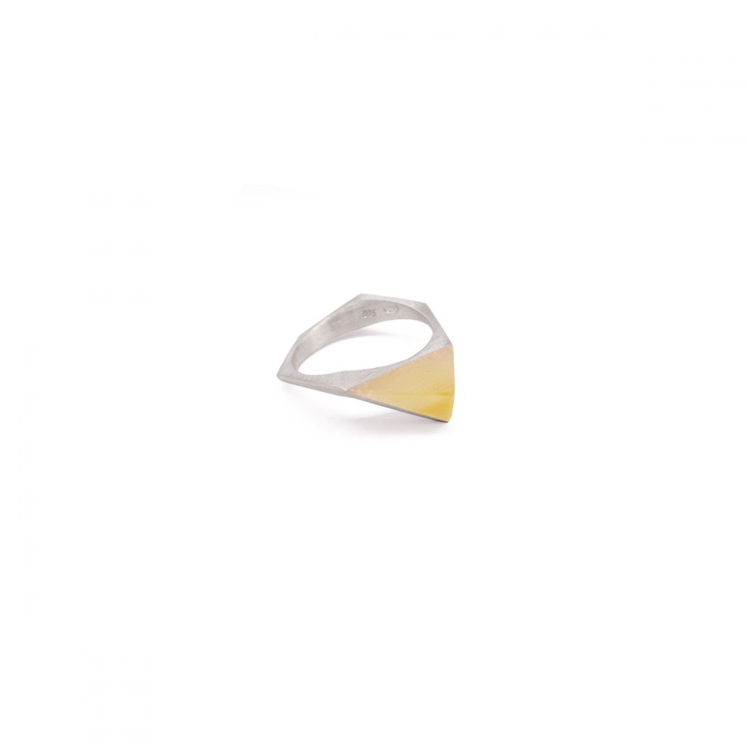 ONE AMBER EDGE Classic / SATIN SILVER RING