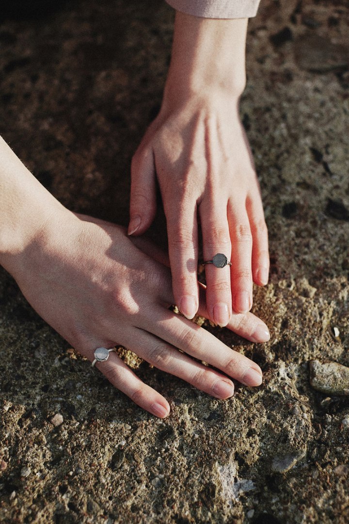 LABEL/ Black SILVER RING LABEL/ Black SILVER RING