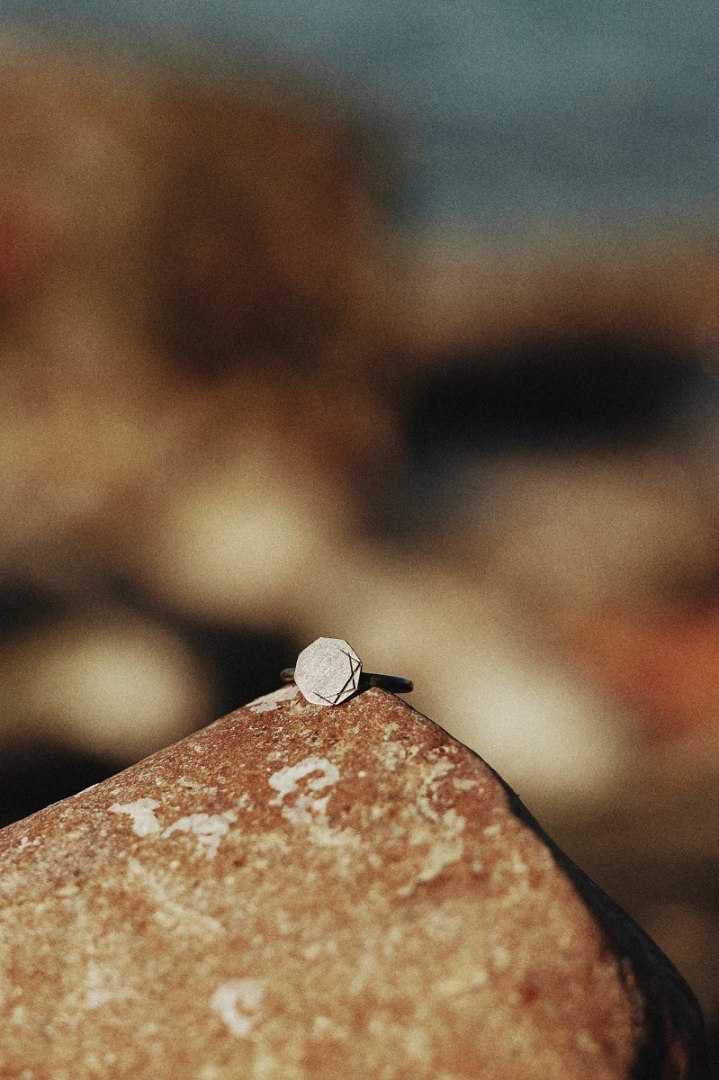LABEL/ SATIN SILVER RING LABEL/ SATIN SILVER RING
