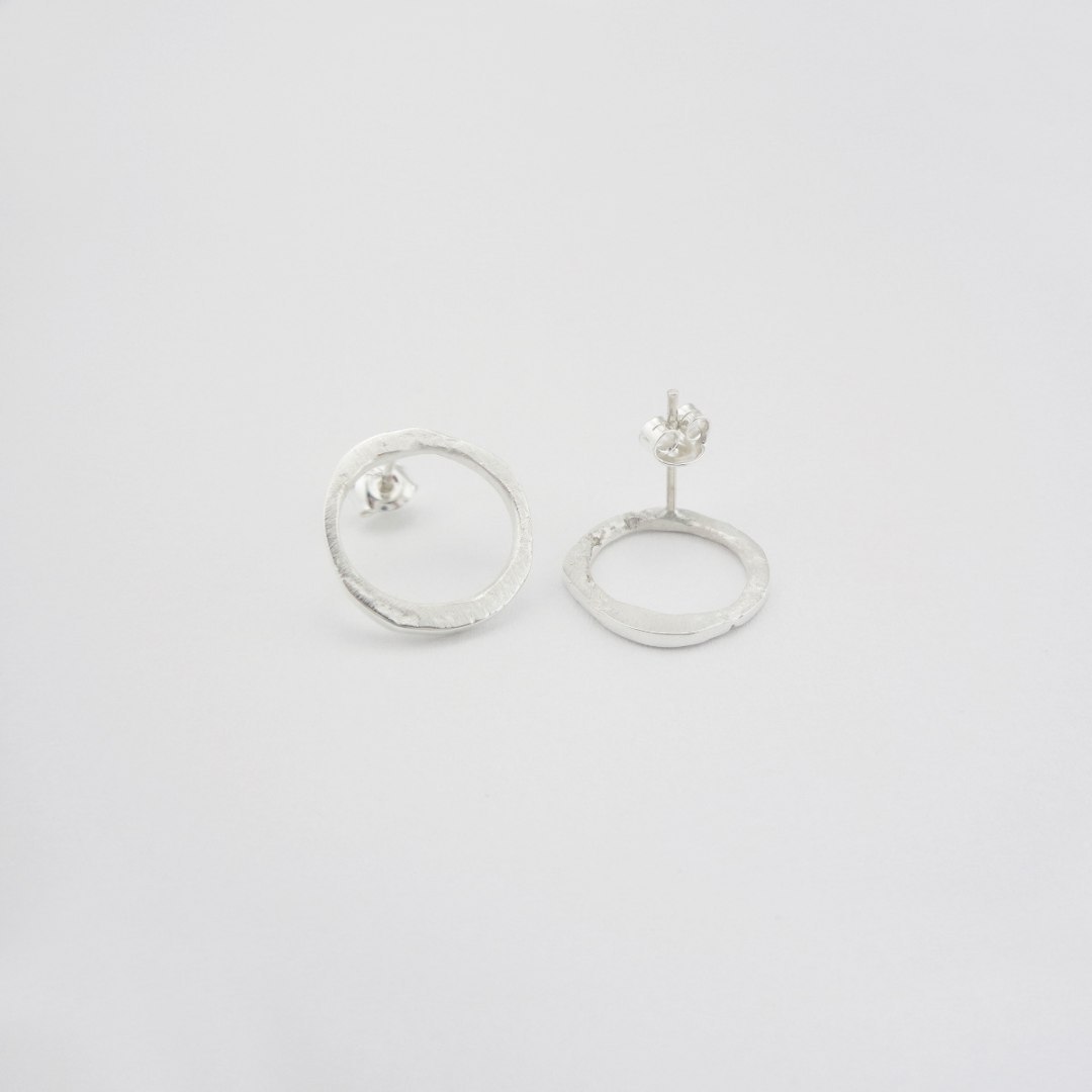 LANE circle / recycled silver earrings LANE circle / recycled silver earrings