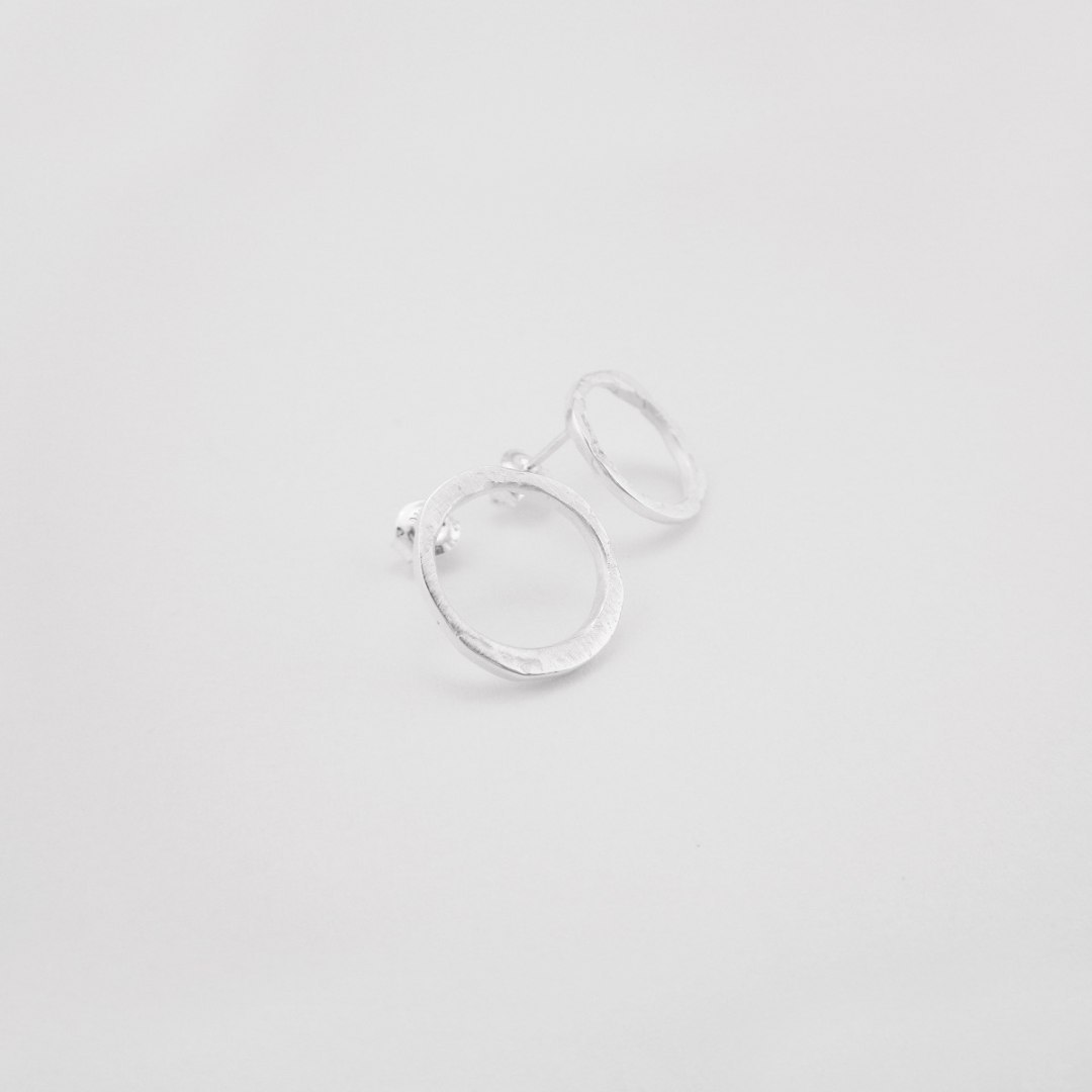 LANE circle / recycled silver earrings LANE circle / recycled silver earrings