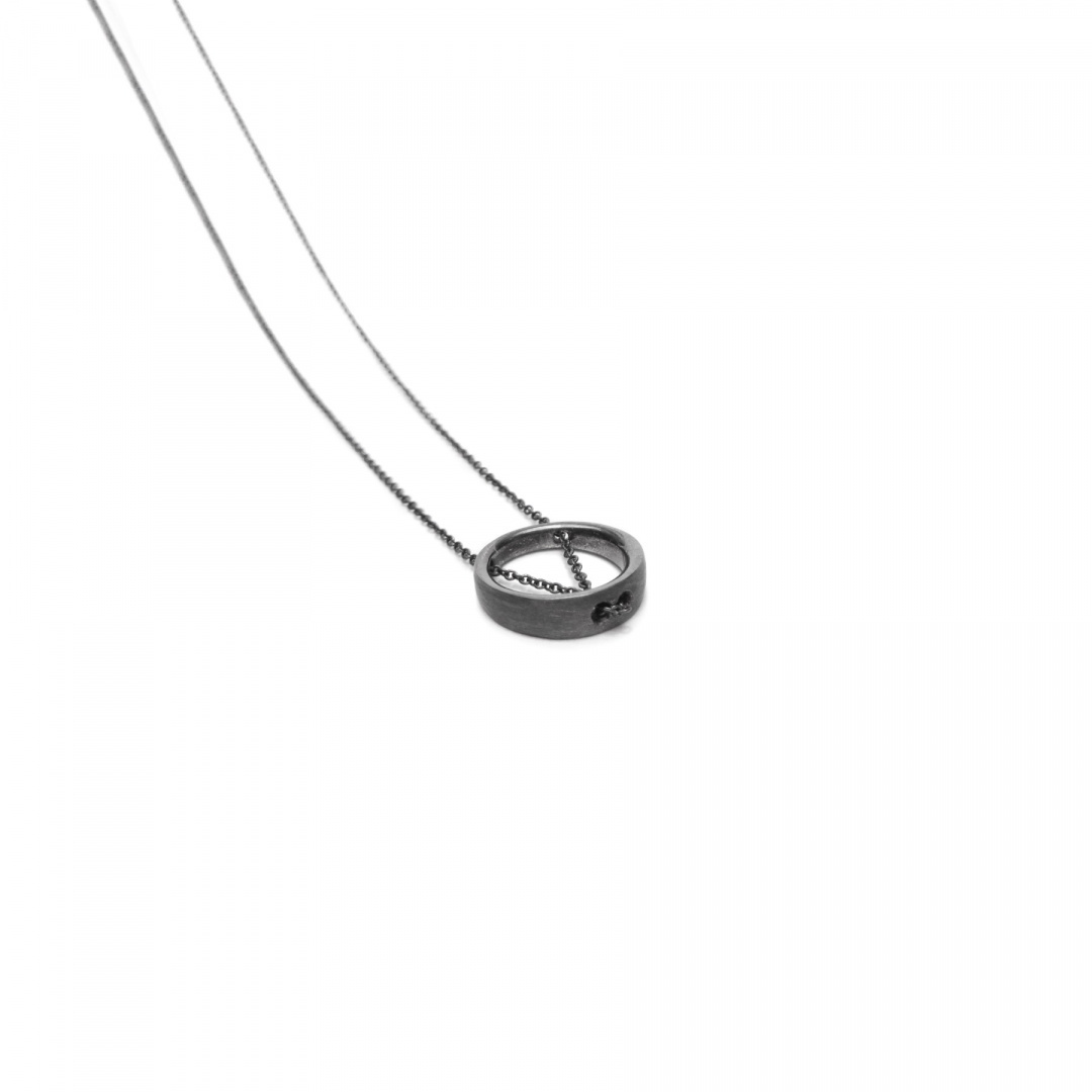 MINIMAL mini necklace / black silver