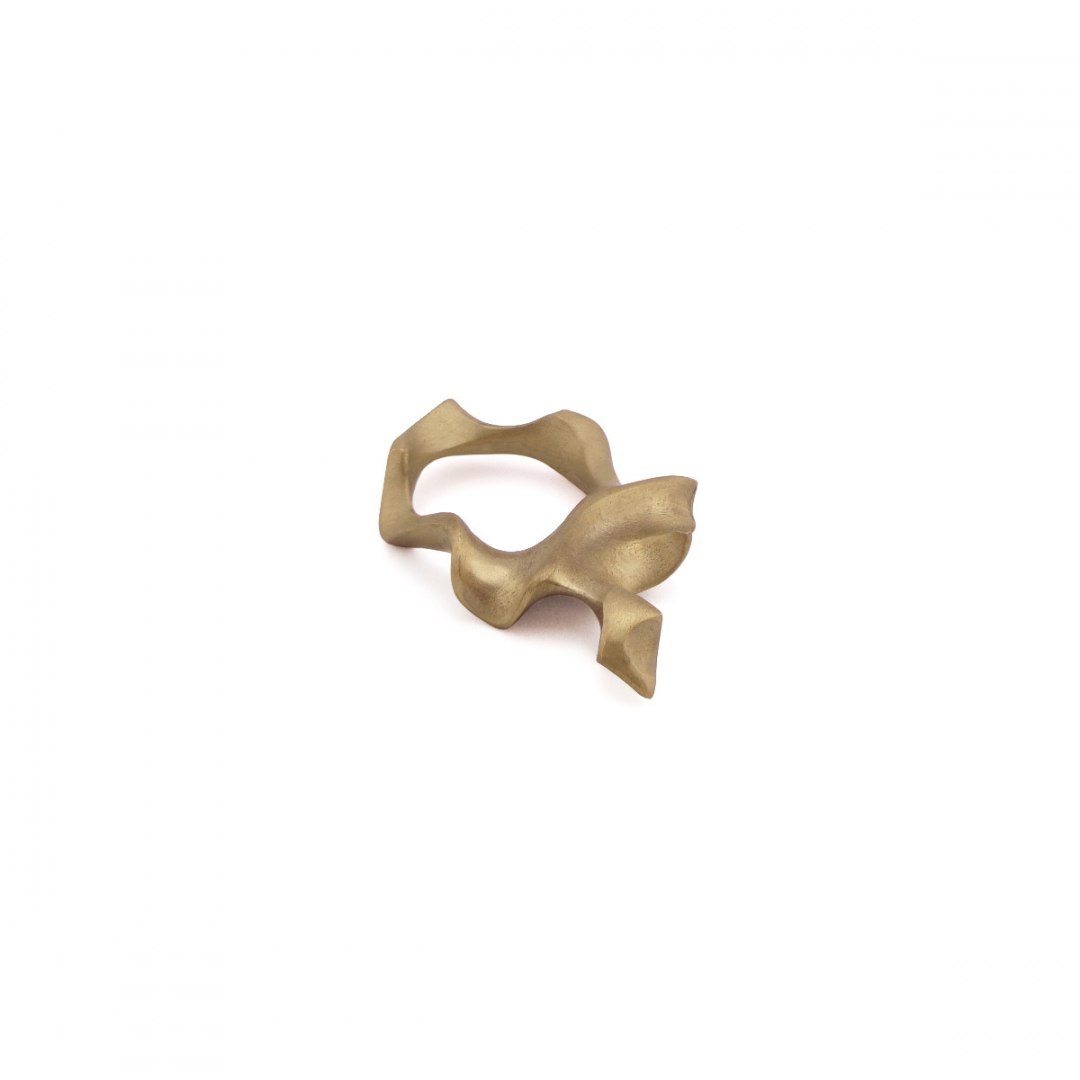 WAVES / brass ring and necklace WAVES / brass ring and necklace