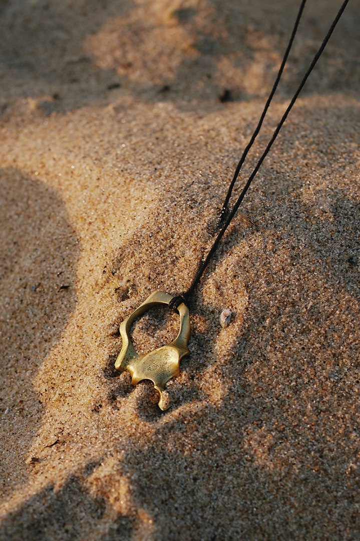 WAVES / brass ring and necklace WAVES / brass ring and necklace