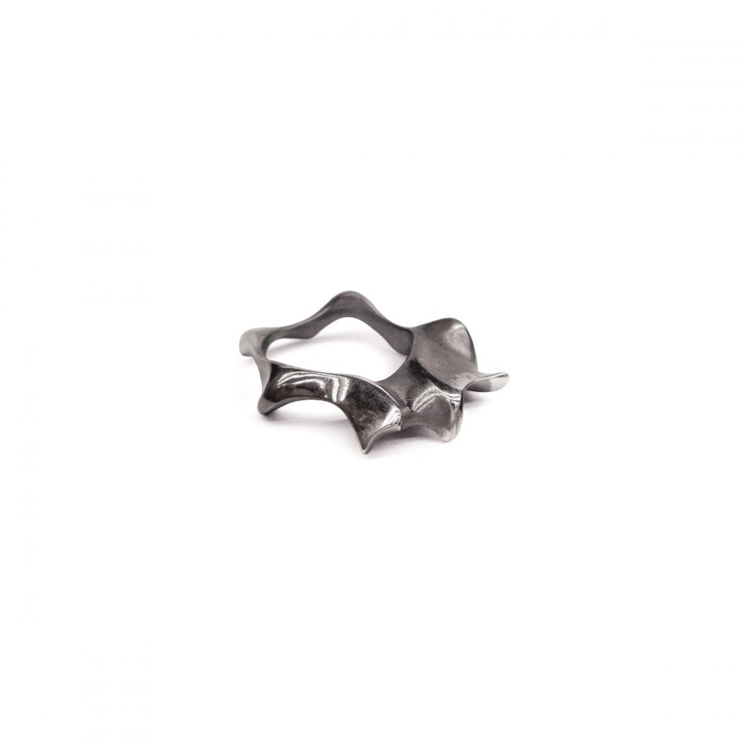 WAVES maxi / black silver ring WAVES maxi / black silver ring